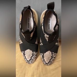 Steve Madden Cryme Snake Skin Sneakers